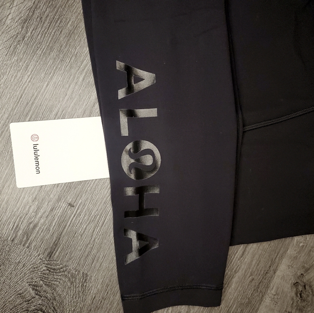 🌺NWT Lululemon Aloha Hawaii Align 25*